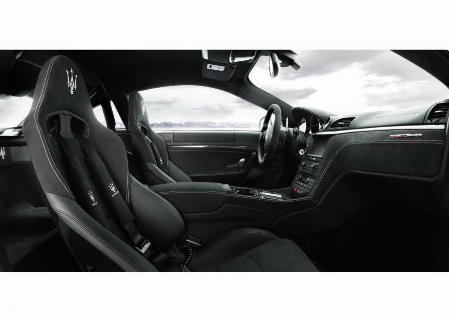  Maserati GranTurismo MC Stradale 2010 года  (фото 95 из 119)
